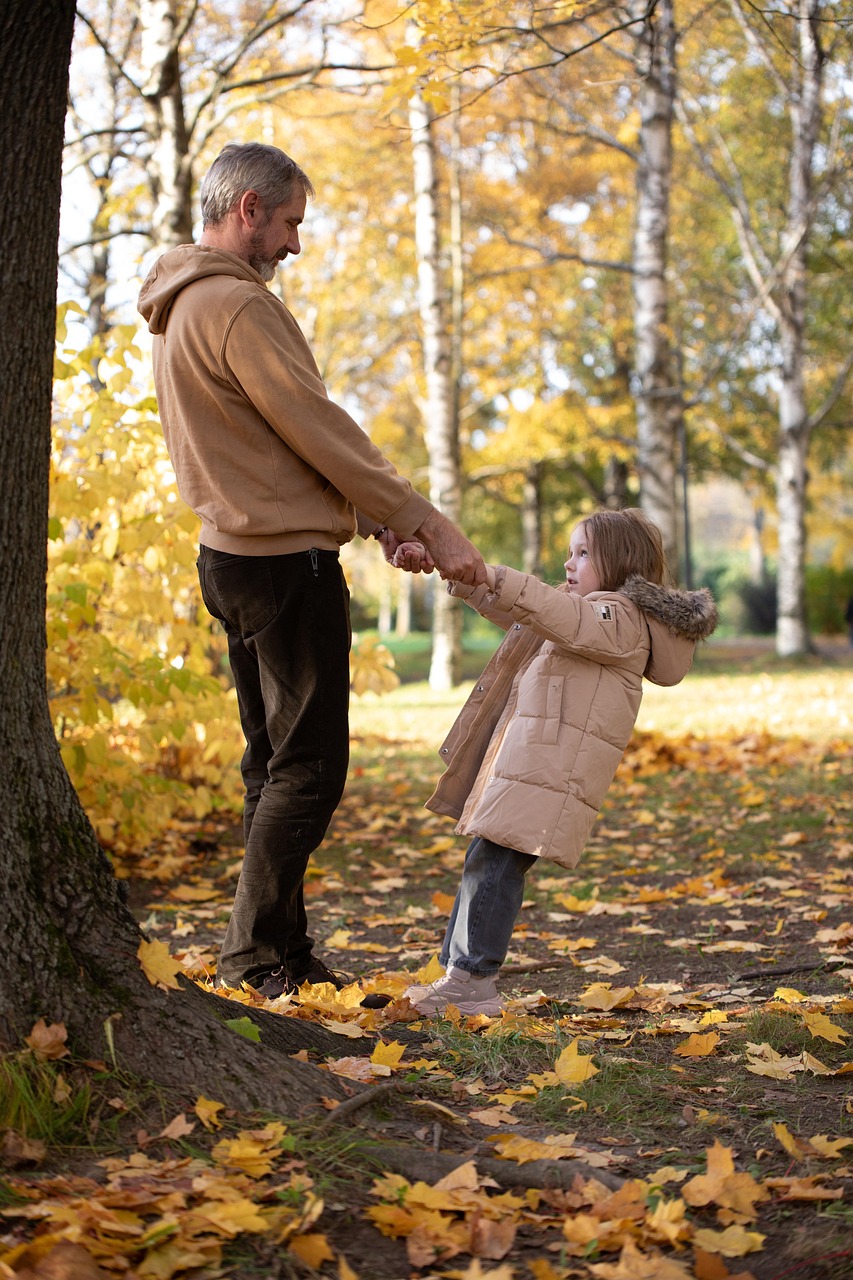 father, girl, care, love, worry, children, palm, autumn, fall, baby, child, model, nature, park, trees, leaves, family, outdoors